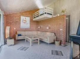 Lovely Holiday Home Near Beach And Nature