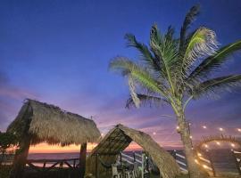 AGUAMARINA House, hotel in San Bernardo del Viento