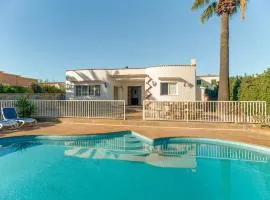 Villa Joel - Casa con piscina cerca de la playa