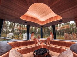 Invisible Forest Lodge and Spa, hotel a Rovaniemi