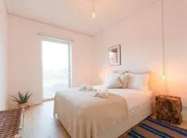 Wave of Light in Lisbon by Innkeeper