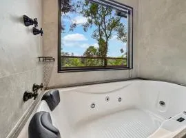 Varanda - Banheira - AC - Lareira - AC - Capivari