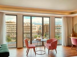 Zeus Essence Wyndham Athens Residence, hotel em Atenas