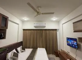 The City Nest - Modern Studio