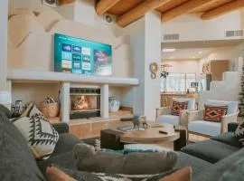 Buffalo Escape-Hot Tub in serene Corrales!