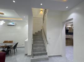 Emerald Apartment, hotelli kohteessa Eleputu