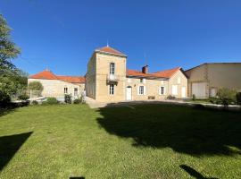 Domaine de Sarlandie, Hotel in Soussac