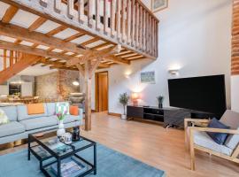 4 Bed in Roughton oc-1618, hotel i Roughton