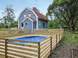 Gorgeous Home In Hällefors，位于海勒福什的酒店