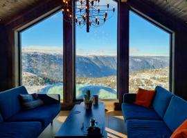 Luxury Mountain Home With View On Gaustablikk, hotel i Rjukan