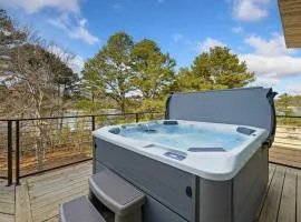 Lakeside Luxe-Lake Access-Hot Tub-Amazing Patio