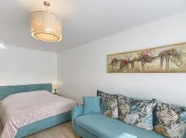 Aqua apartment
