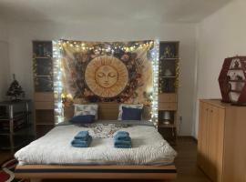 Napraforgó Vendégház, hotel v destinaci Veresegyház