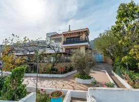 Gorgeous Home In Valsequillo