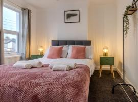 Carlisle House by Holmesdale Homes, hotel in Dartford