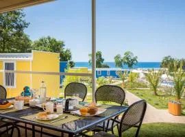 Stunning Home In Novigrad With Wifi
