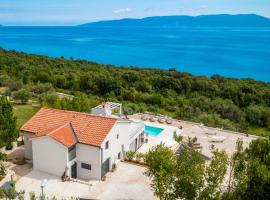 Luxurious Home In Ravni With Sauna, Hotel in Ravni