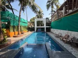 Aura rooms & swimming pool, calangute