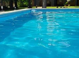 Ex Hostal del Parque, hotelli kohteessa Villa Constitución