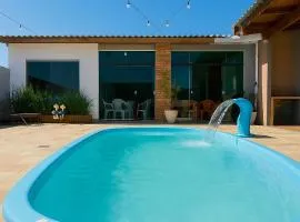Casa próximo à praia com piscina , hospeda até 20 pessoas