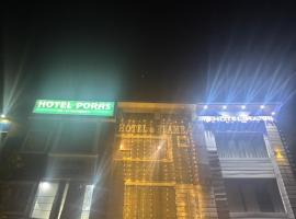 Hotel Zirakpur, hotel com estacionamento em Zirakpur