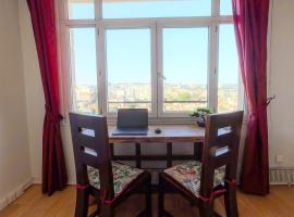 Le Cocon des Dahlias - 15 minutes from Paris, Hotel in Châtillon