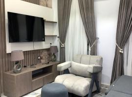 Views Apartment and Restaurant, hotel i Benin City