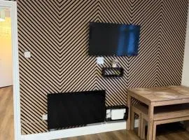 Palm Court next to the Sea 5 minutes from the Beach