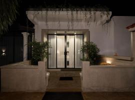 RV Regency 19 Hotel, Hotel mit Whirlpools in Tangalle