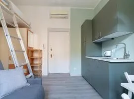 Youth Studio Milano M2 Abbiategrasso Assago Tram 15 Duomo