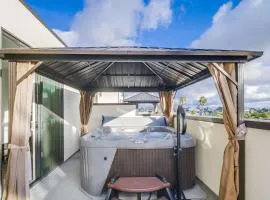 Park Blvd 302 - Newly Built - Spa - Central