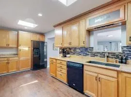 Family Home in Arvada with king beds and bunkbed