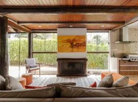 Casa de Campo Alto Padrao com Piscina e Jacuzzi