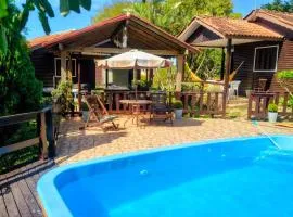 Chalé de 2 dormitórios com piscina e churrasqueira