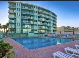 Daytona Beach Club 320- Daytona Dreamin'