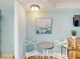 Daytona Beach Resort 426-You and Me By The Sea