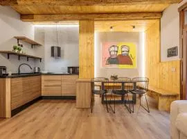 Boutique Alpine Three-Bedroom by SupaStays