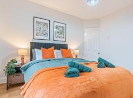 #92 Stylish 3 bedroom home Coventry, Hotel in Allesley