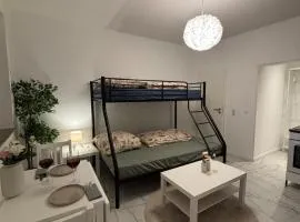 Cologne 20 min Tram 1 min, Top City Apartment