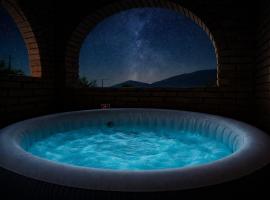 Hotel Flamora-Valle de Gudalupe, khách sạn ở Francisco Zarco