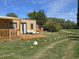 Camping - Piscine - ccbbabd, hotel in Quinson