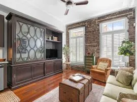 Knockout Loft- Near Plant Riverside