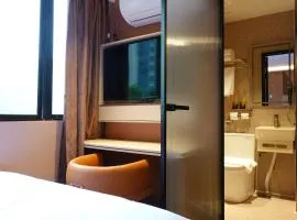 Hotel 165 - Newly Renovated