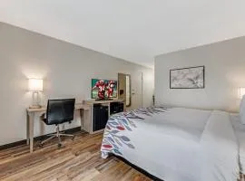 Red Roof Inn & Suites Wilkesboro