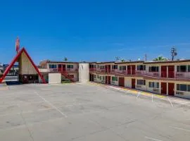 Red Roof Inn Needles