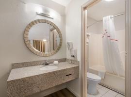 克羅斯維爾瑞德如福汽車旅館，克羅斯維爾的飯店