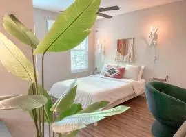 - The Lilac Studio - Fort Worth - Same Day Booking