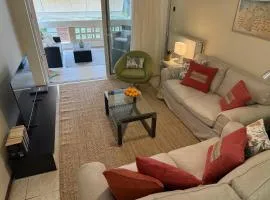 Spacious apartment by the sea