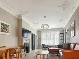 The Edward Residences, Quiet Luxury 3 bed condo