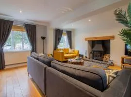 Countryside Retreat with Hot Tub and Wood Burner